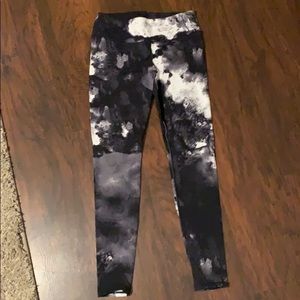 ALO Yoga leggings-Size S